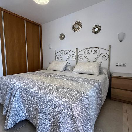 Amaner Capri Apartment Торе дел Мар Екстериор снимка